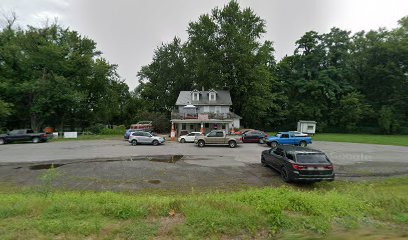 Blue Spruce Inn — photo 1